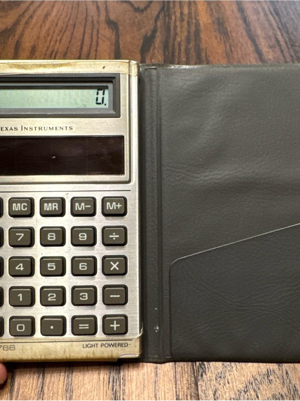 Vintage Texas Instruments TI-1766 Solar Pocket Calculator w/ Case Tested/Working